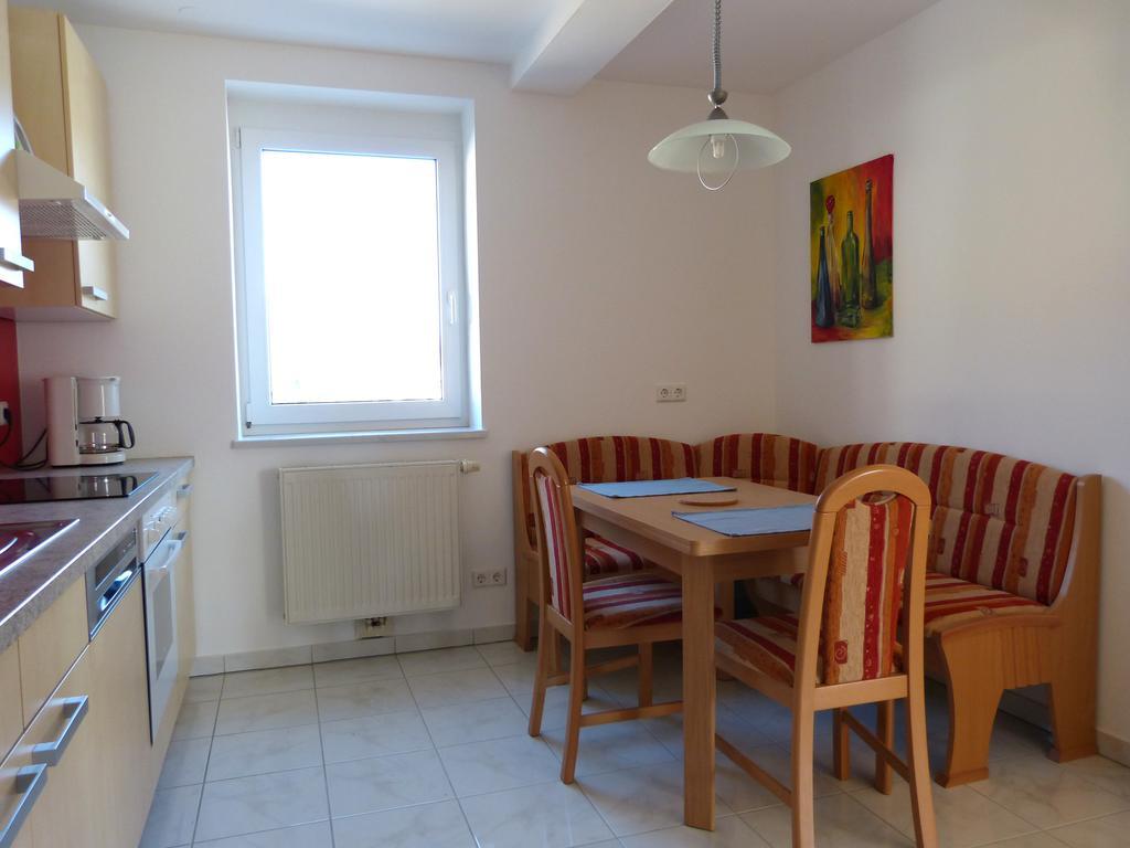 Ferienwohnung Kern โบเดนสดอร์ฟ ห้อง รูปภาพ