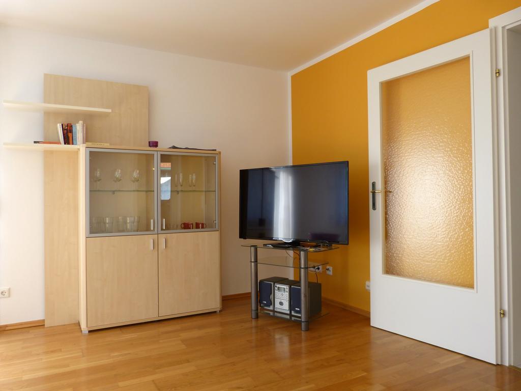 Ferienwohnung Kern โบเดนสดอร์ฟ ห้อง รูปภาพ